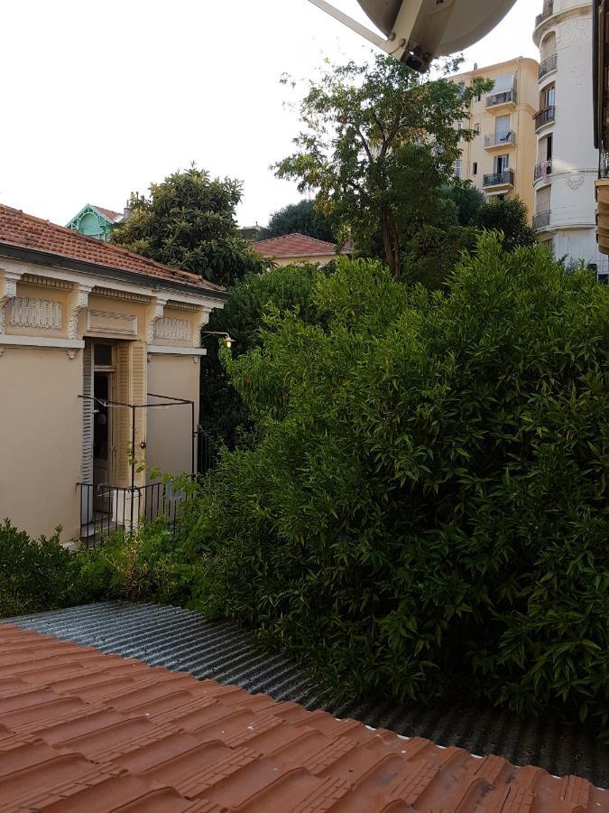 Studio Pour 3 Personnes Au Calme Dans Villa Νίκαια Εξωτερικό φωτογραφία